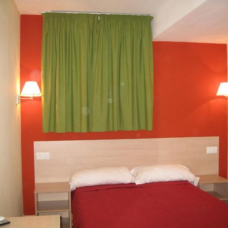 Hostal Ducal II Gandia Phòng bức ảnh