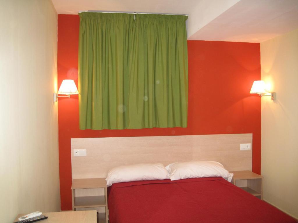 Hostal Ducal II Gandia Phòng bức ảnh